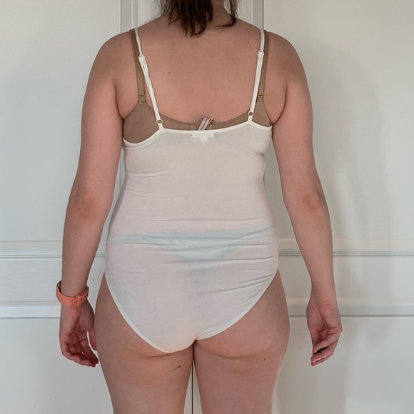White deep neck bodysuit - Picture 4 of 6